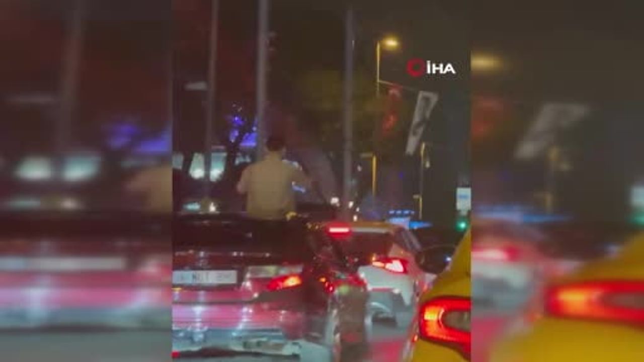 Kadıköy Bağdat Caddesi'nde sunrooftan çıkan genç hakkında cezai işlem uygulandı