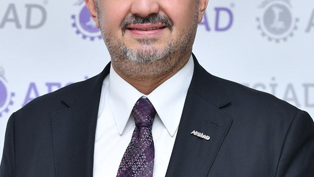 Kadir Sayın'dan Kurban Bayramı Mesajı: Birlik ve Dayanışma Vurgusu