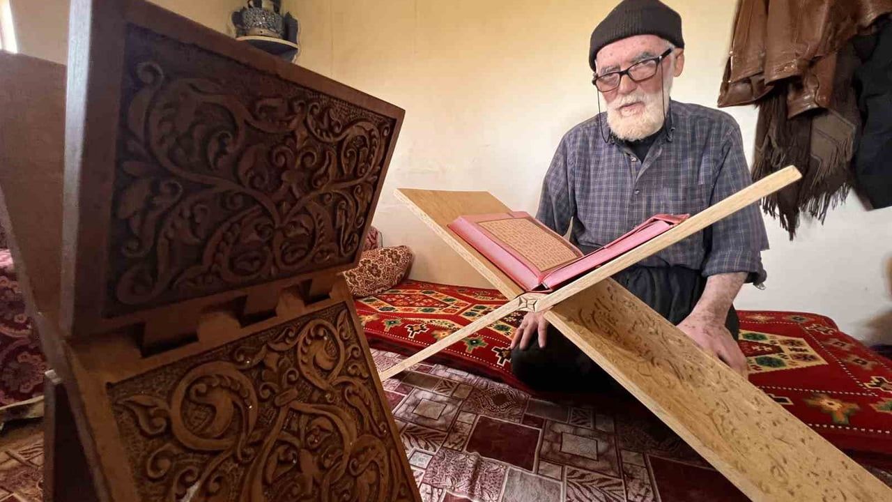 Kahramanmaraş’ın Tescilli Maraş Rahlesi Ustaların Ellerinde Geleceğe Taşınıyor