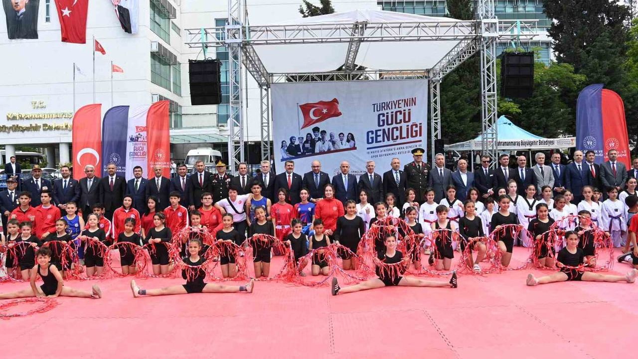 Kahramanmaraş'ta 19 Mayıs Coşkusu: Gençlik ve Spor Bayramı Milli İrade Meydanı'nda Kutlandı