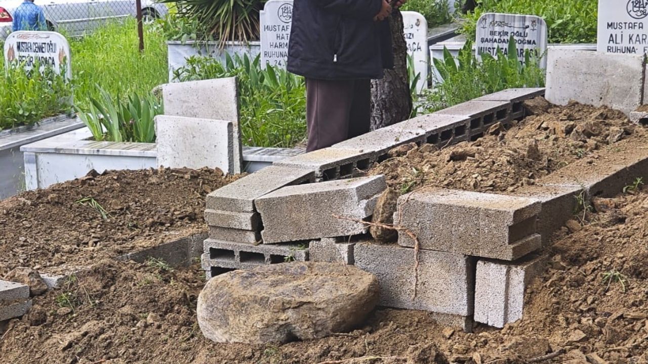 Kahramanmaraş'ta Oğlu Öldükten Sonra Sinir Krizi Geçiren Baba Trafik Kazasında Hayatını Kaybetti