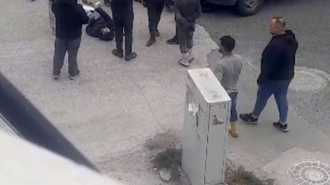 Kapaklı’da kamyonetle motosiklet çarpıştı: Yaralı sürücü ambulansı beklerken sigara yaktı