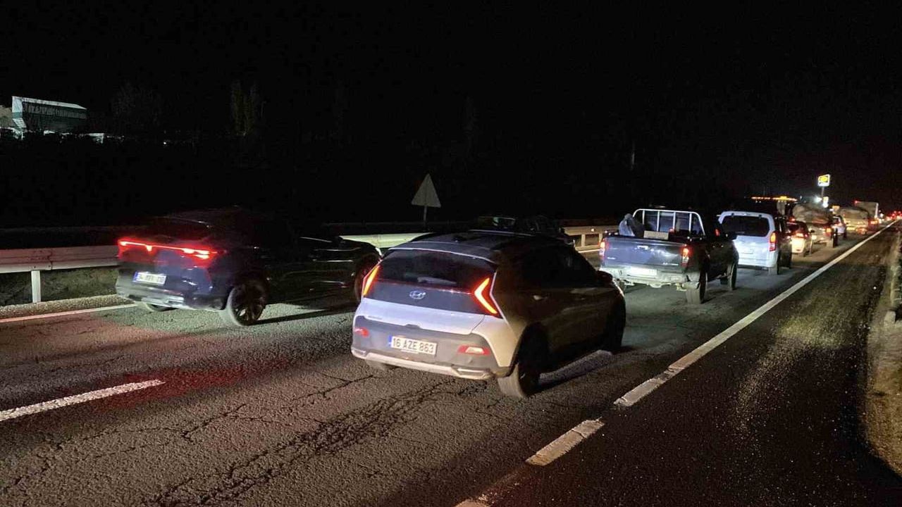Karabük Kemikli Rampaları’nda Kurban Bayramı Trafiği Akşam Saatlerinde Durma Noktasına Geldi