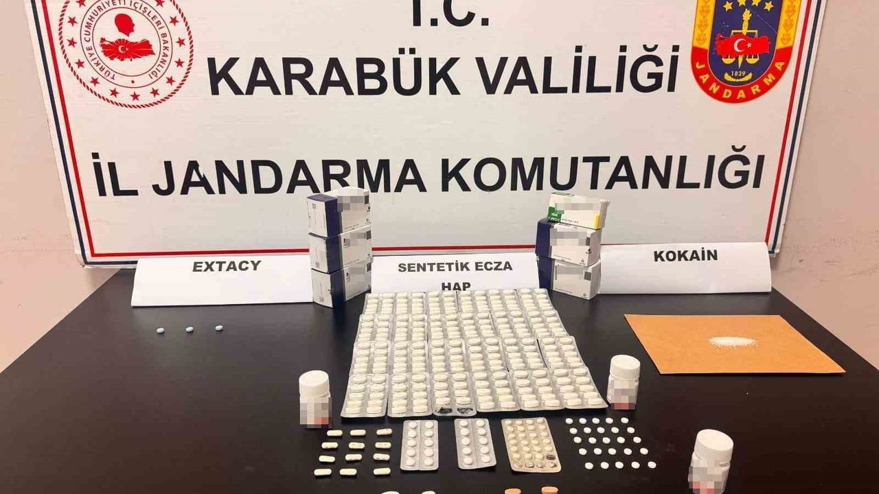 Karabük'te uyuşturucu operasyonları: 4 şüpheli yakalandı, çok sayıda sentetik ecza ele geçirildi