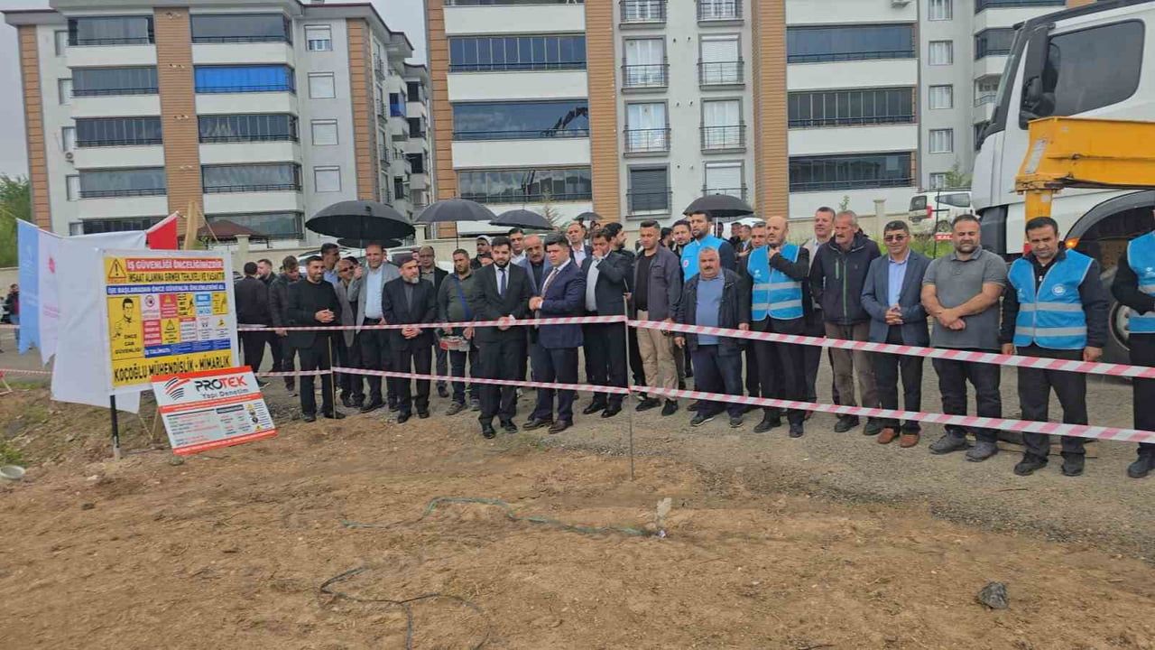 Karakoçan’da Müftülük Hizmet Binası ve Ayten Sultan Kur’an Kursu İçin Temel Atıldı