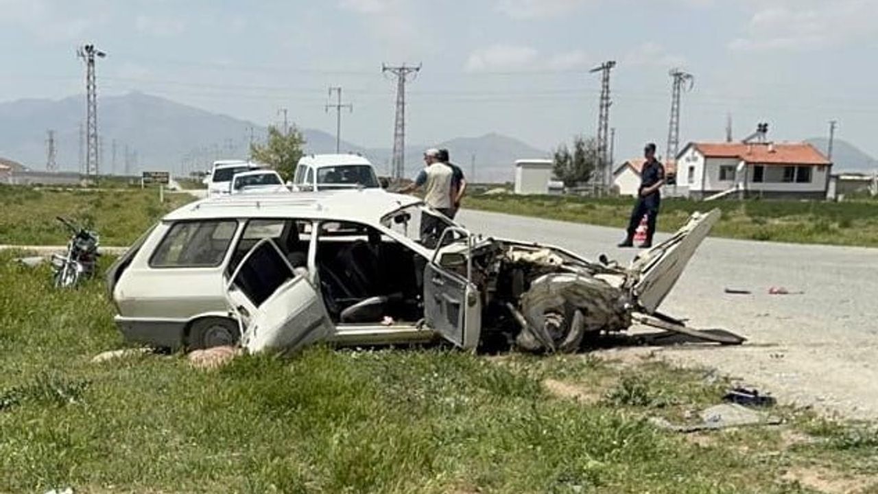 Karaman'da Beydili yakınlarında trafik kazası: 4 kişi yaralandı