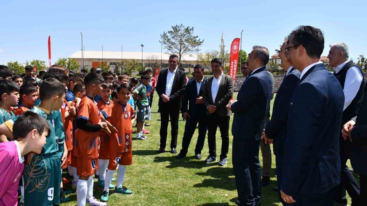 Karaman'da 'Kırsaldan Kente Yolculuk' Projesiyle Köy Çocukları Futbol Turnuvasında Buluştu