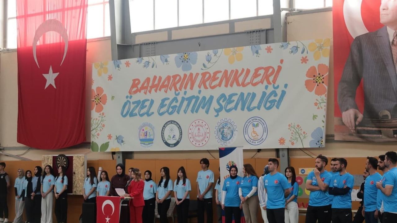 Karapınar'da 'Baharın Renkleri Özel Eğitim Şenliği' özel öğrencilerle renklendi