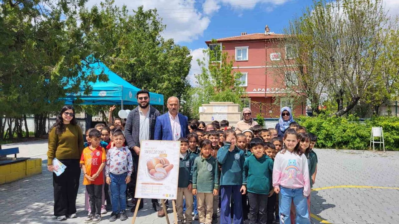 Karapınar'da 'Sağlıklı Çocuk Sağlıklı Gelecek' projesiyle ilkokulda sağlık eğitimi