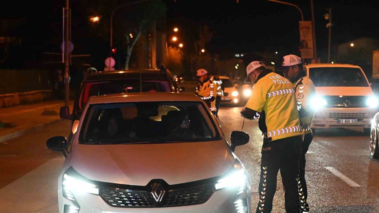 Kars'ta Bayram Trafiğinde Sıkı Denetim: Bir kural, bir hayat kurtarır
