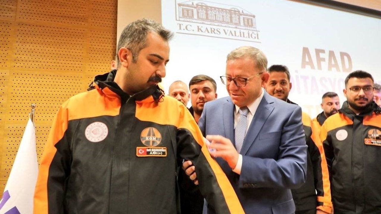 Kars’ta KARAKURT ekibine resmi arma: AFAD akreditasyonuyla müdahale kapasitesi güçlendi