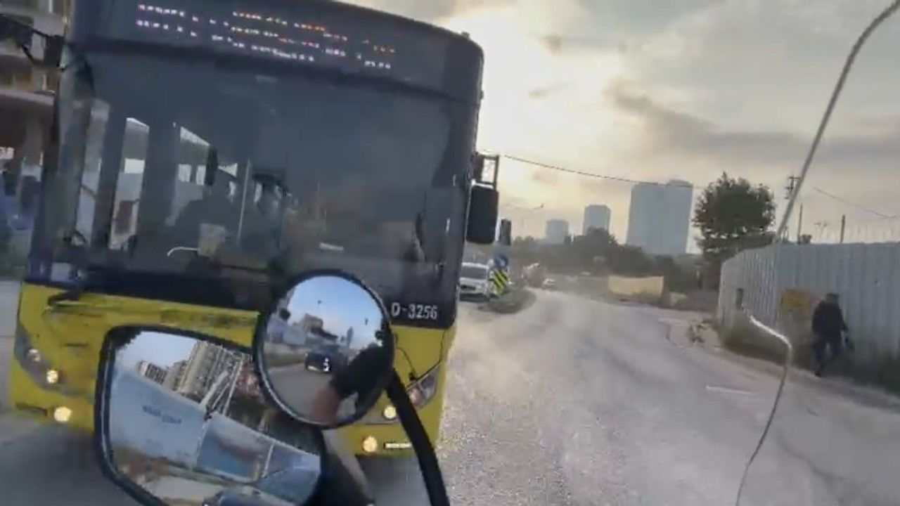 Kartal'da İETT otobüsü iddiası: Motosiklet sürücüsü son anda çarpışmaktan kurtuldu