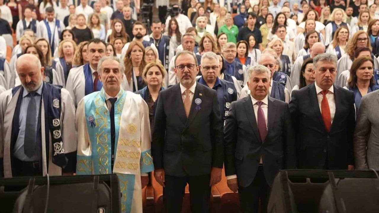 Kasapoğlu: İzmir ve Ege Üniversitesi birbirini besleyen, büyüten iki marka
