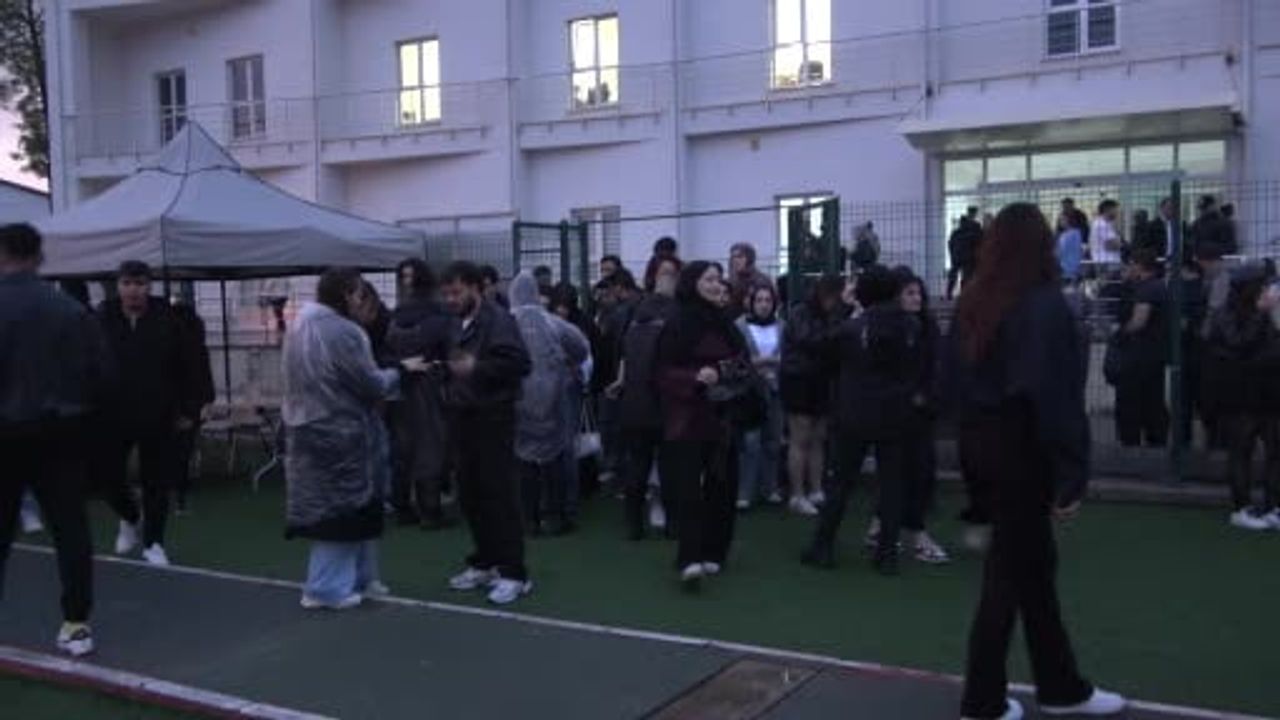 Kastamonu Üniversitesi Gençlik Festivali'nde Kıraç konseri binlerce öğrenciyi buluşturdu