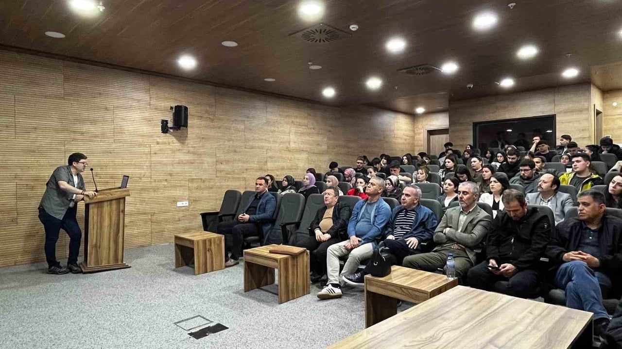 Kastamonu Üniversitesi'nde Madde Bağımlılığı ile Mücadele Paneli: Eğitim ve Farkındalık Öne Çıktı