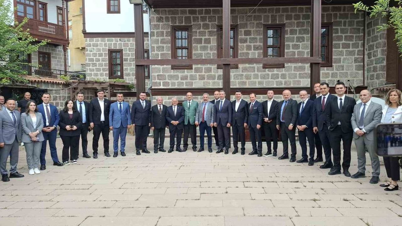 Kayseri 2027 TÜRKSOY Kültür Başkenti seçildi; Büyükkılıç Erciyes ziyaretçi sayısı ve destekleri açıkladı