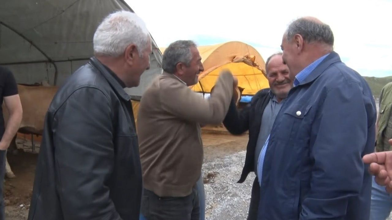 Kayseri Bülbülpınarı Kurban Pazarı'nda pazarlıklar kızıştı