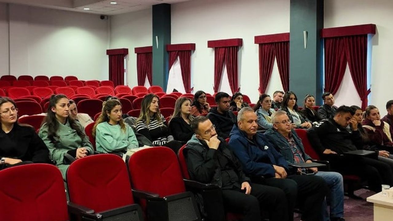 Kayseri’de 2025-2026 Sezonu Aylık Hakem, Gözlemci ve Saha Müdürlüğü Bilgilendirme Semineri Düzenlendi