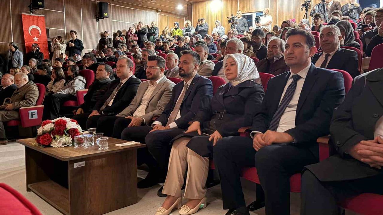 Kayseri'de Hıdırellez Bayramı İl Kültür ve Turizm Müdürlüğü Programıyla Kutlandı