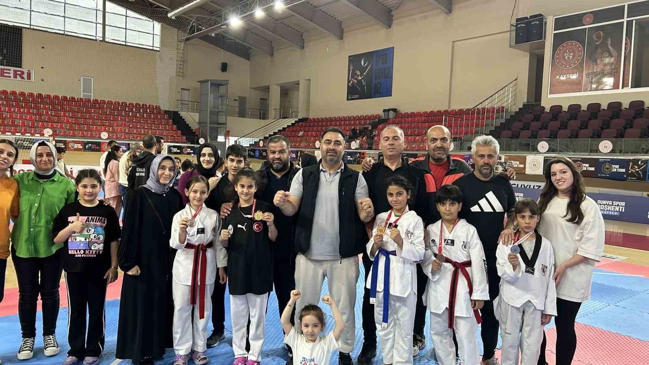 Kayseri'de Minikler Taekwondo İl Müsabakaları 35 Okuldan 150 Sporcu ile Sona Erdi