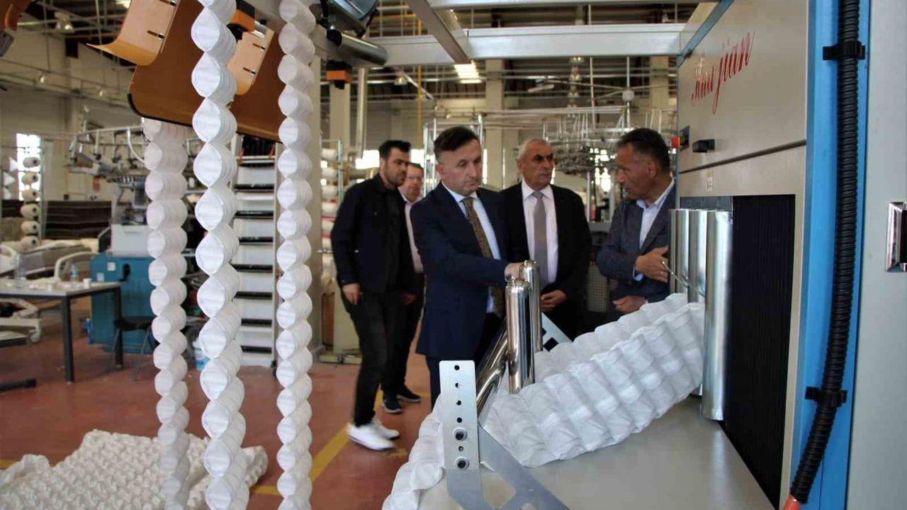 Kayseri'de öğrenciler yatak yaylarını da kendileri üretecek