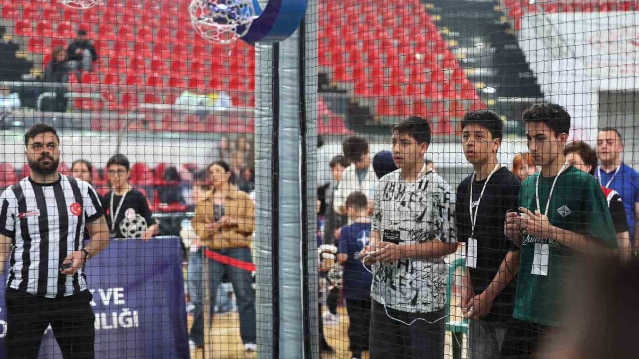 Kayseri, Drone Soccer Türkiye Şampiyonası 1. Etap Yarışları’na Ev Sahipliği Yaptı