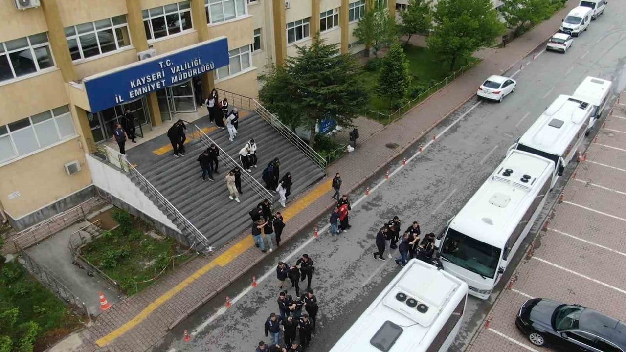 Kayseri merkezli yasa dışı bahis operasyonunda 60 tutuklama