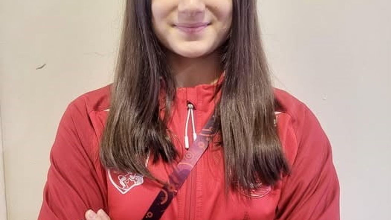 Kayserili Zehra, U15 Avrupa Güreş Şampiyonası'nda Türkiye'yi temsil edecek