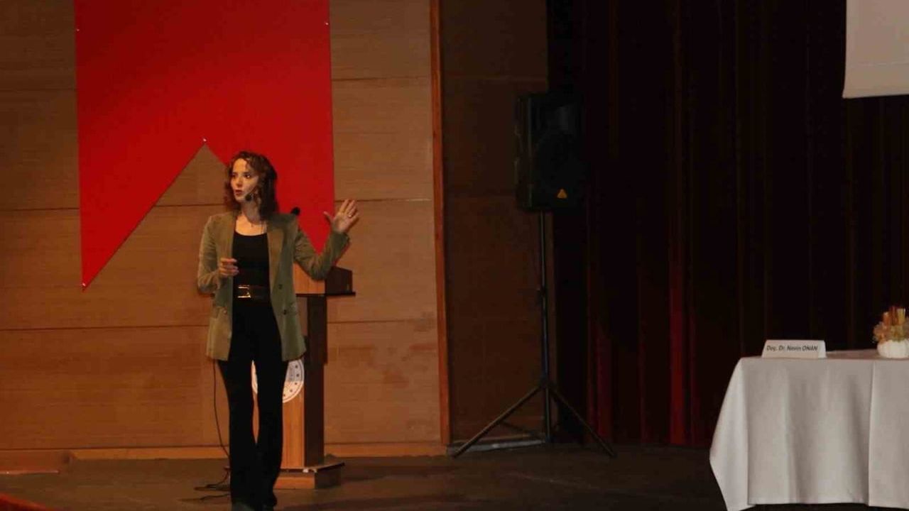 KBÜ'de Hemşirelik Haftası bilimsel ve sosyal programlarla tamamlandı