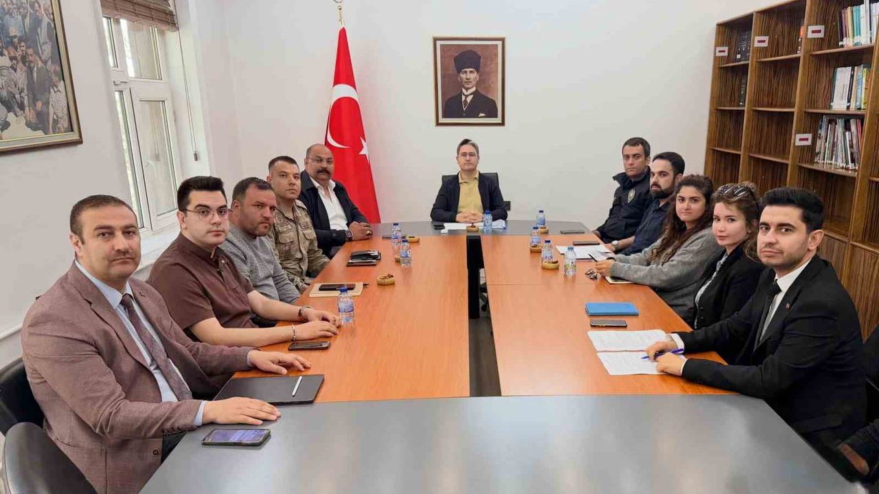 Kemaliye'de 19 Mayıs hazırlıkları Kaymakamlık koordinasyonunda değerlendirildi