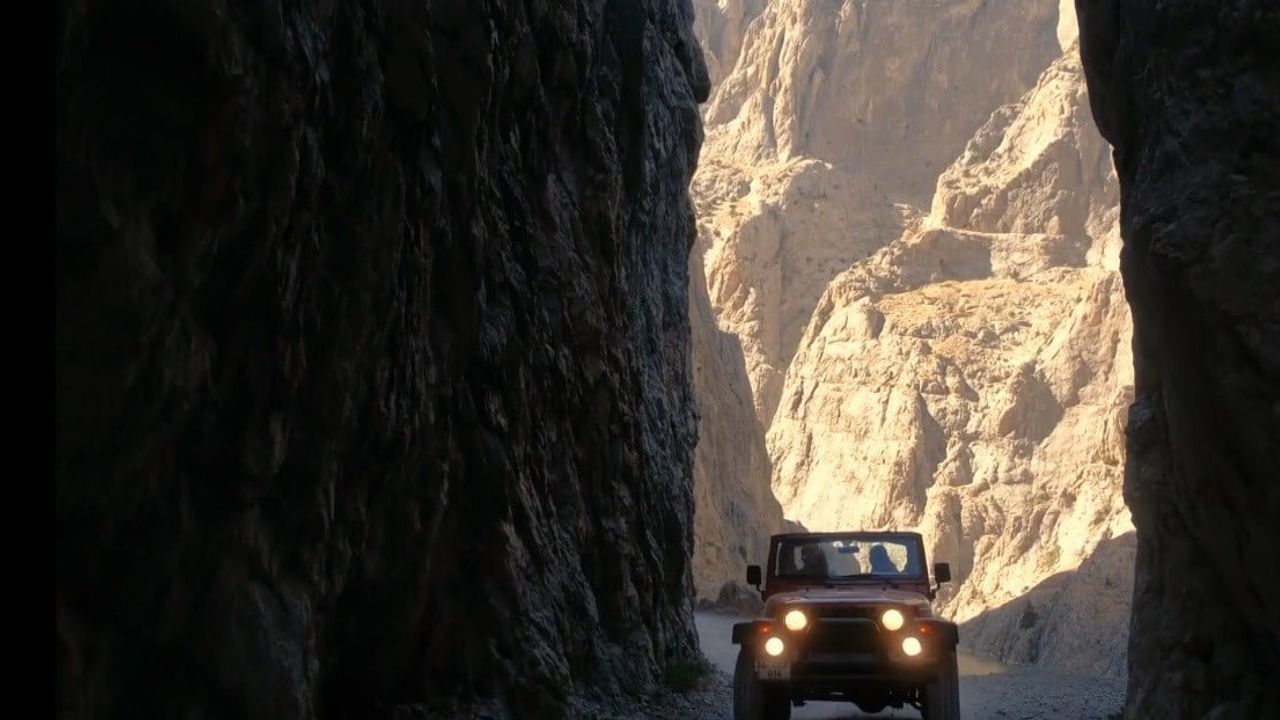 Kemaliye'nin 132 Yıllık Taş Yolu: Karanlık Kanyon'da Turizm ve Macera Rotası