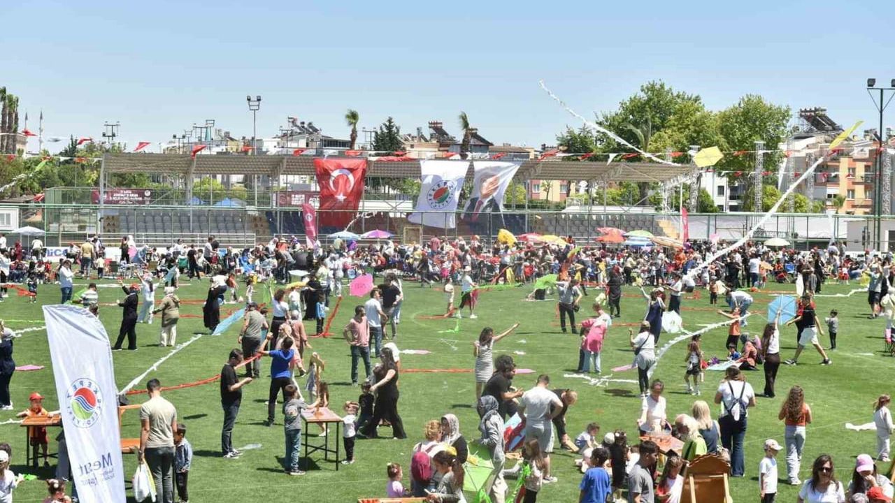Kepez’de 19 Mayıs coşkusu GençFest ile Hasan Doğan Stadyumu’nda yaşandı