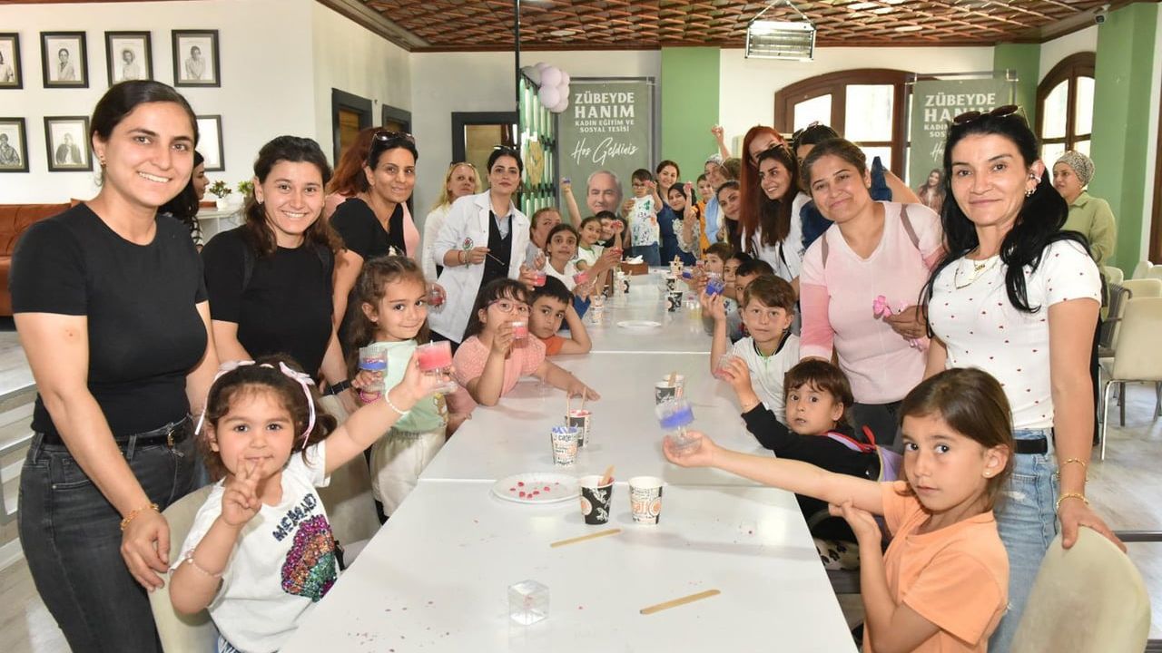 Kepez'de Anne-Çocuk Mum Atölyesi: Zübeyde Hanım Tesisi'nde Kuşaklar Arası Etkileşim