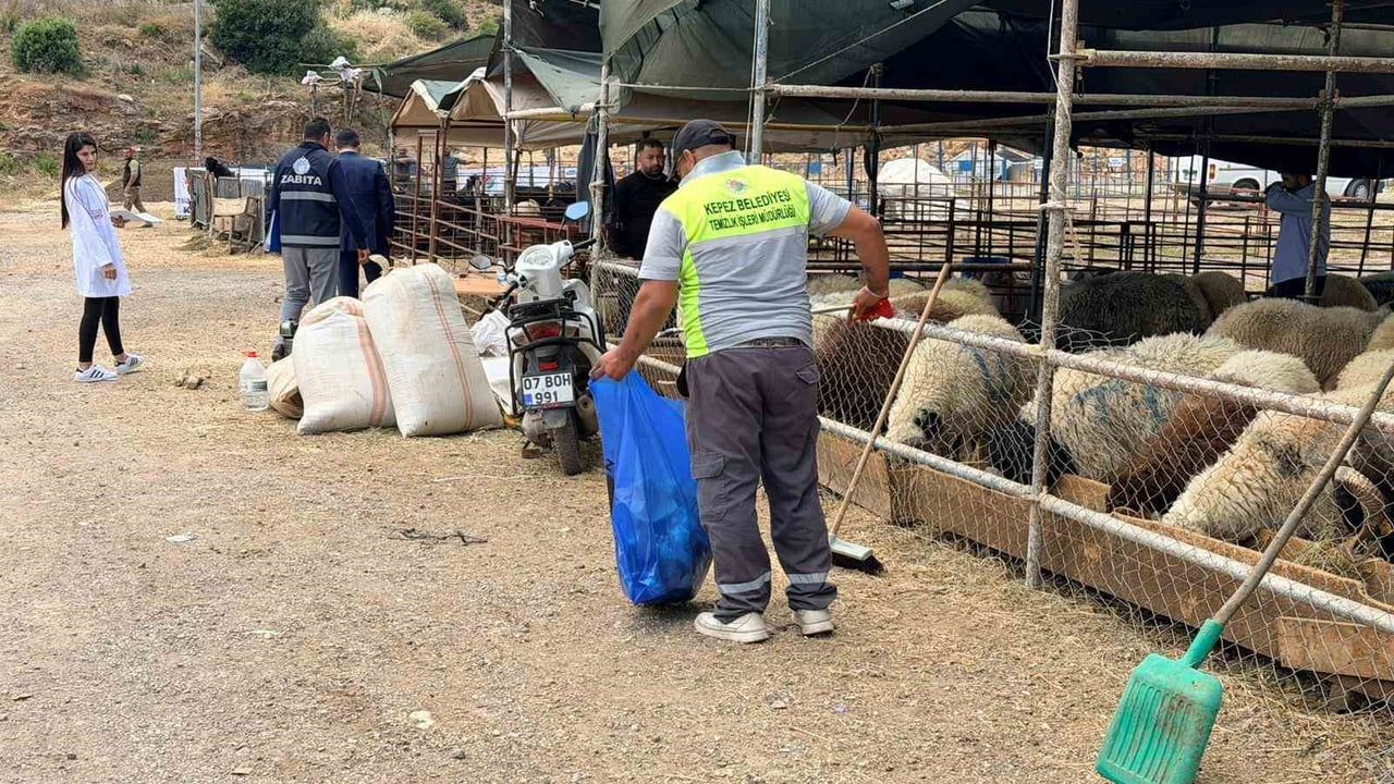 Kepez’de kurban satış ve kesim alanlarında kapsamlı denetim