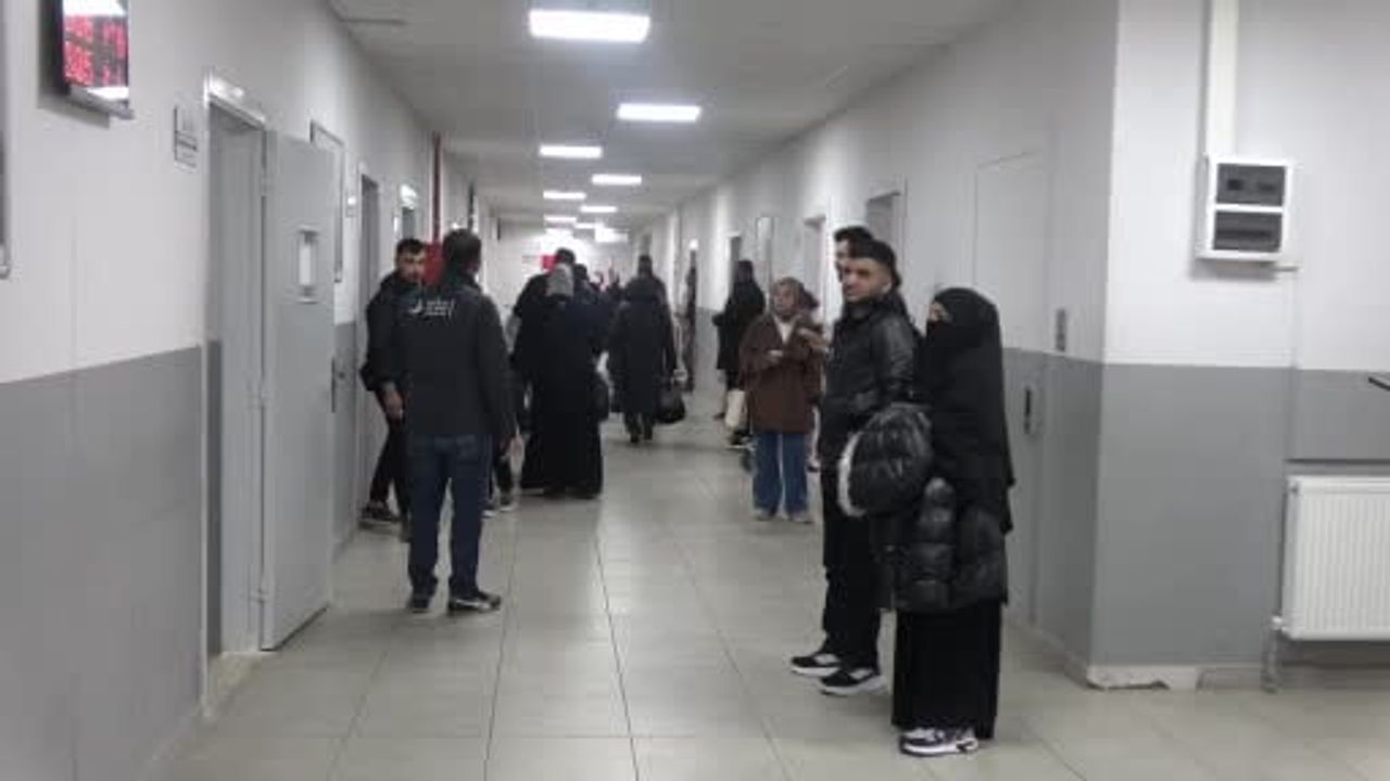 Kilis Öncüpınar'da Suriyelilerin gönüllü geri dönüşleri hız kazandı