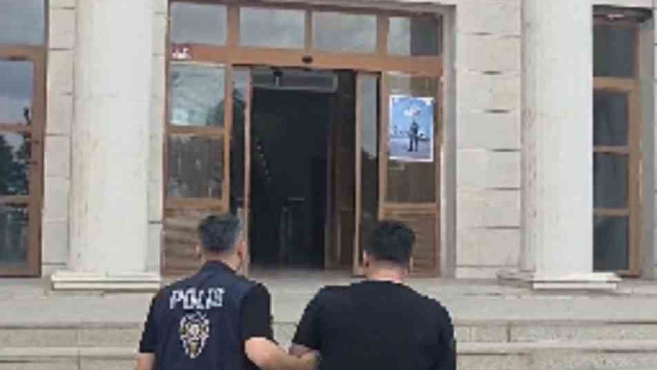 Kırıkhan’da uyuşturucu suçundan 1 yıl 8 ay hapis cezasıyla aranan şahıs yakalandı
