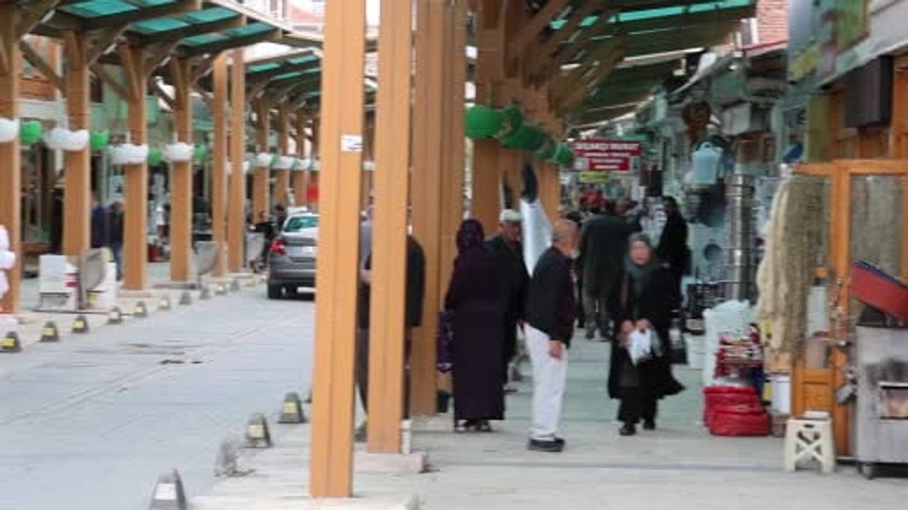 Kırşehir'de Kurban Bayramı Öncesi Bıçak Bileyicilerinde Yoğun Mesai