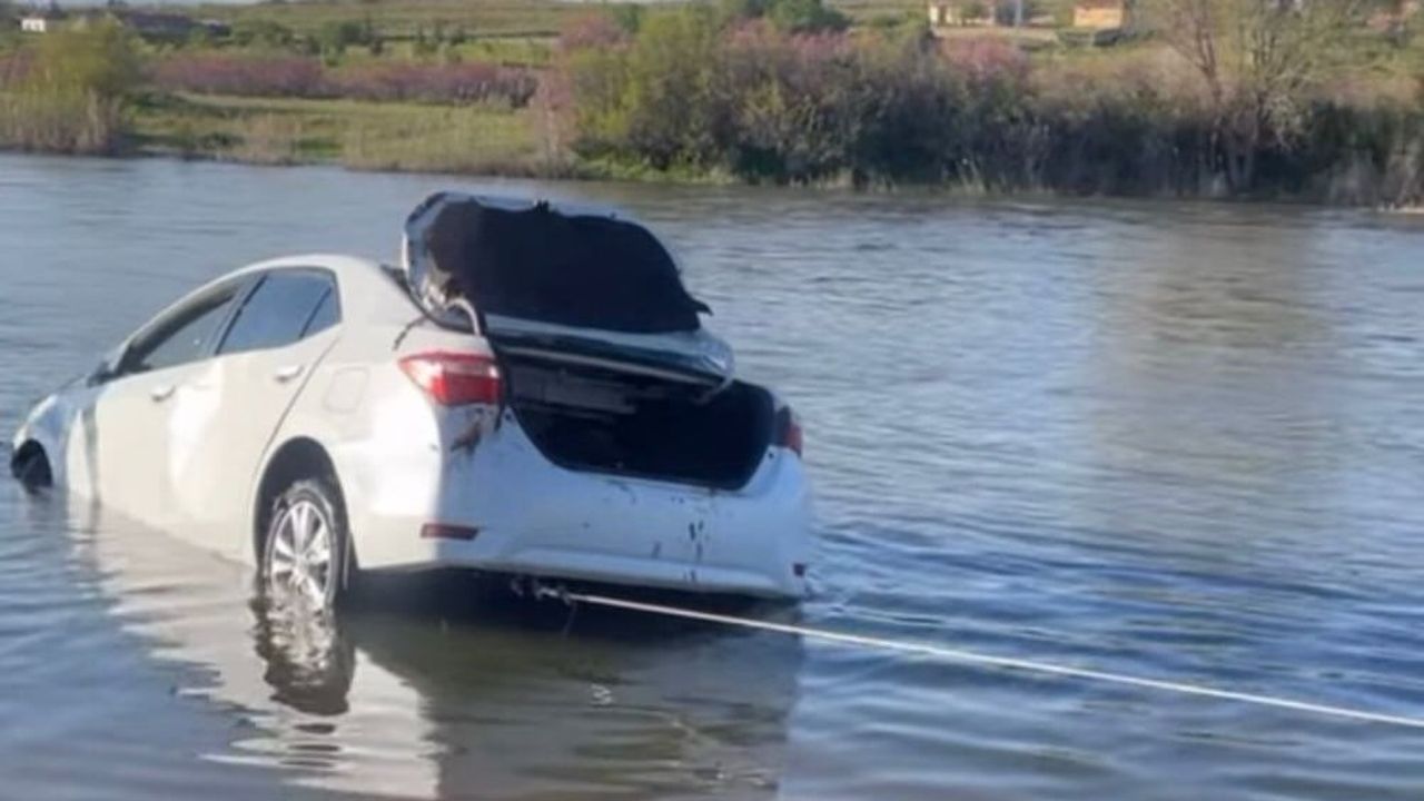 Kırşehir Kesikköprü'de otomobil suya düştü, sürücü S.O.'nun sağlık durumu iyi
