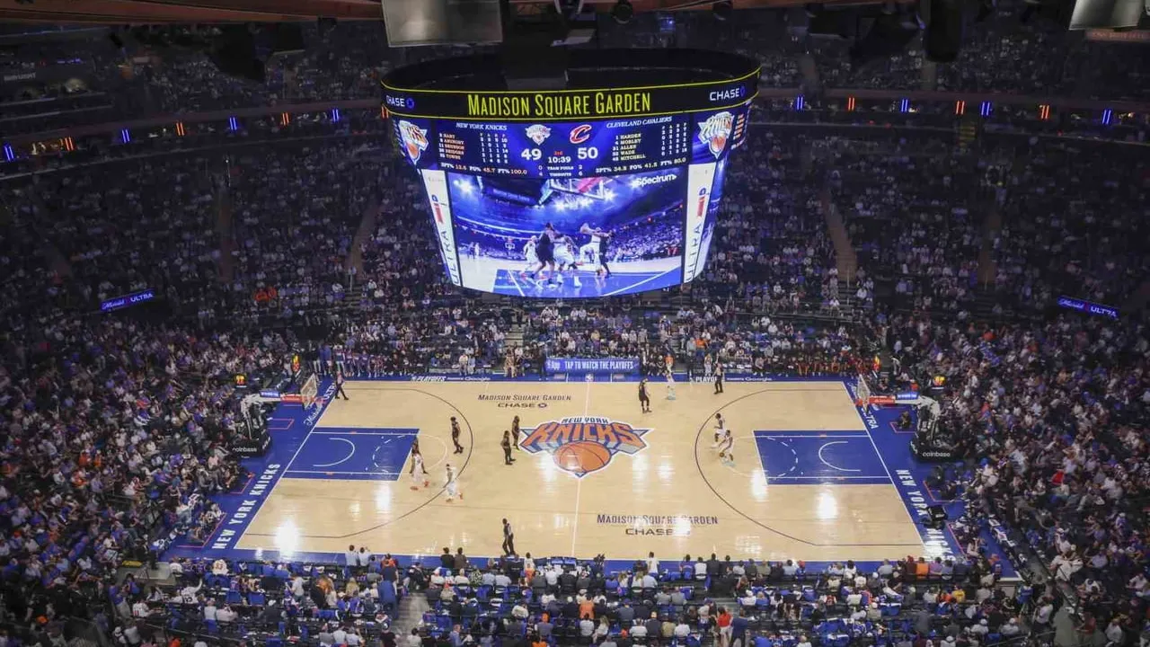 Knicks, Doğu Konferansı finaline galibiyetle başladı: Cavs'ı uzatmada 115-104 yendi