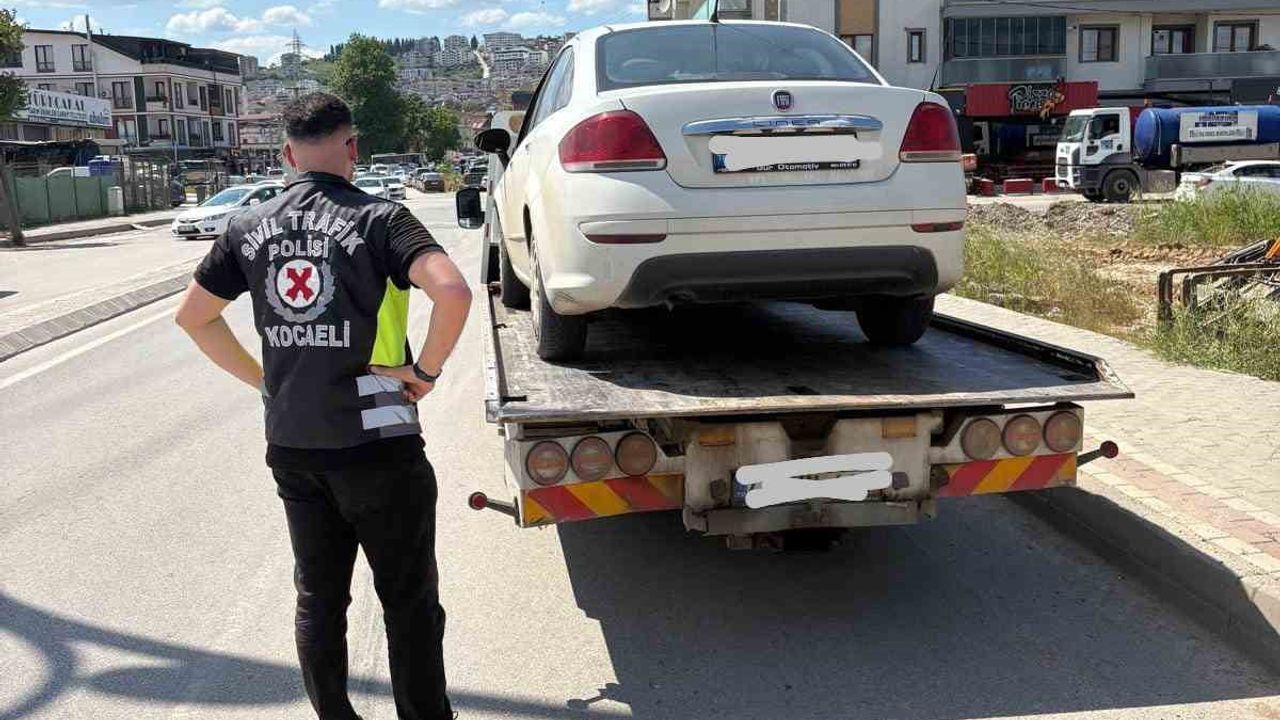 Kocaeli'de korsan taksicilik: sürücüye 100 bin TL, yolcuya 3 bin 870 TL ceza