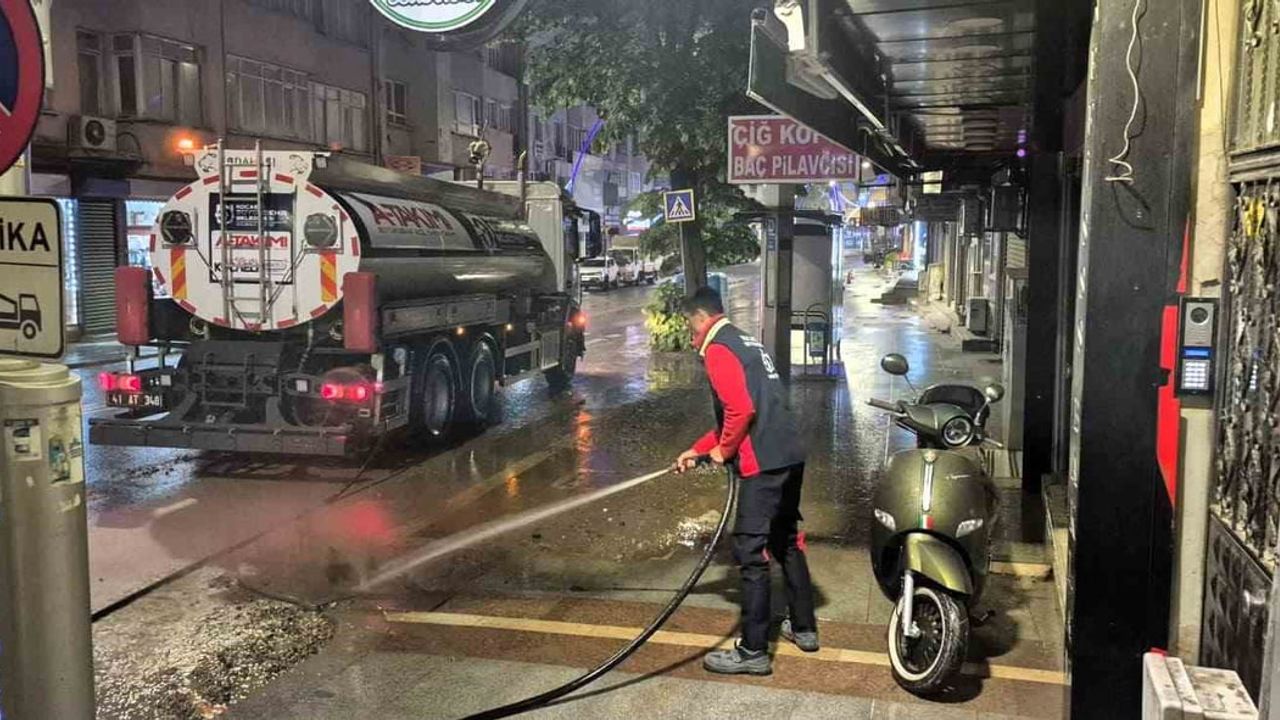 Kocaeli'de Kurban Bayramı Öncesi Yol ve Altyapı Bakımı — 'A Takımı' Günlük 50 Noktada Çalışıyor