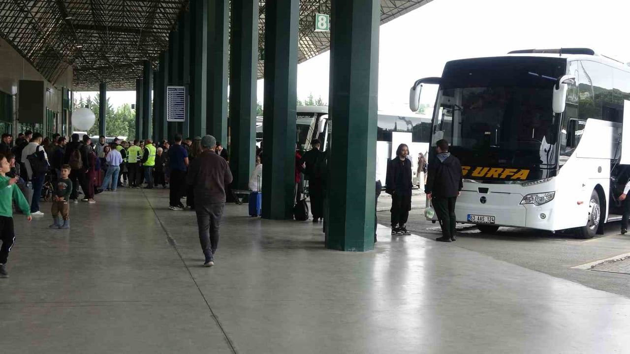 Kocaeli Otogarı'nda 9 günlük Kurban Bayramı yoğunluğu: Biletler büyük ölçüde tükendi