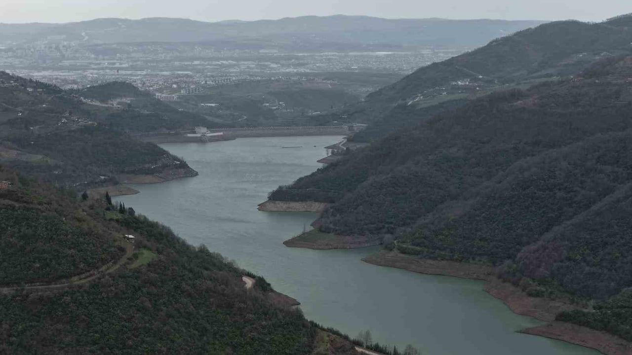 Kocaeli Valiliği'nden Yuvacık Barajı için kontrollü su deşarjı uyarısı