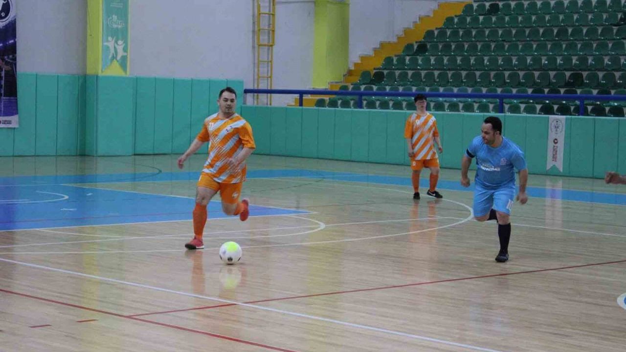 Kocasinan Belediyespor Down Sendromlu Futbol Takımı Bartın'da Türkiye Şampiyonu
