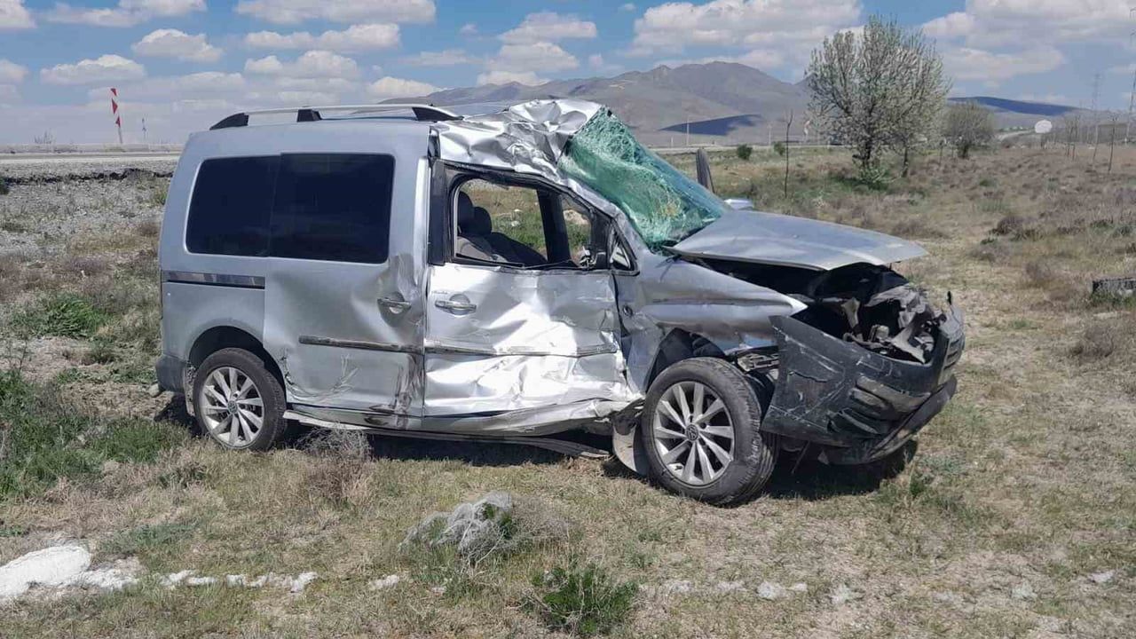 Konya'da Nisan'da 1.487 trafik kazası: 3 ölü, 1.015 yaralı