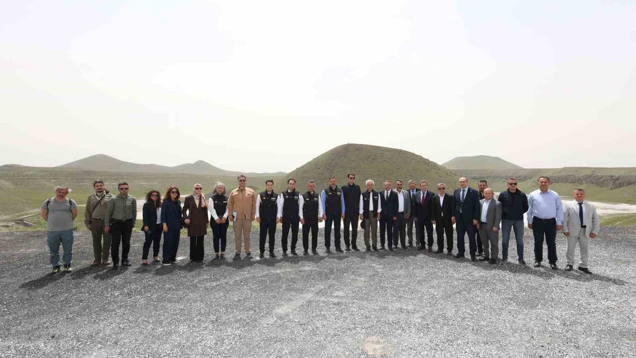 Konya Jeopark Projesi için Karapınar'da saha incelemesi yapıldı