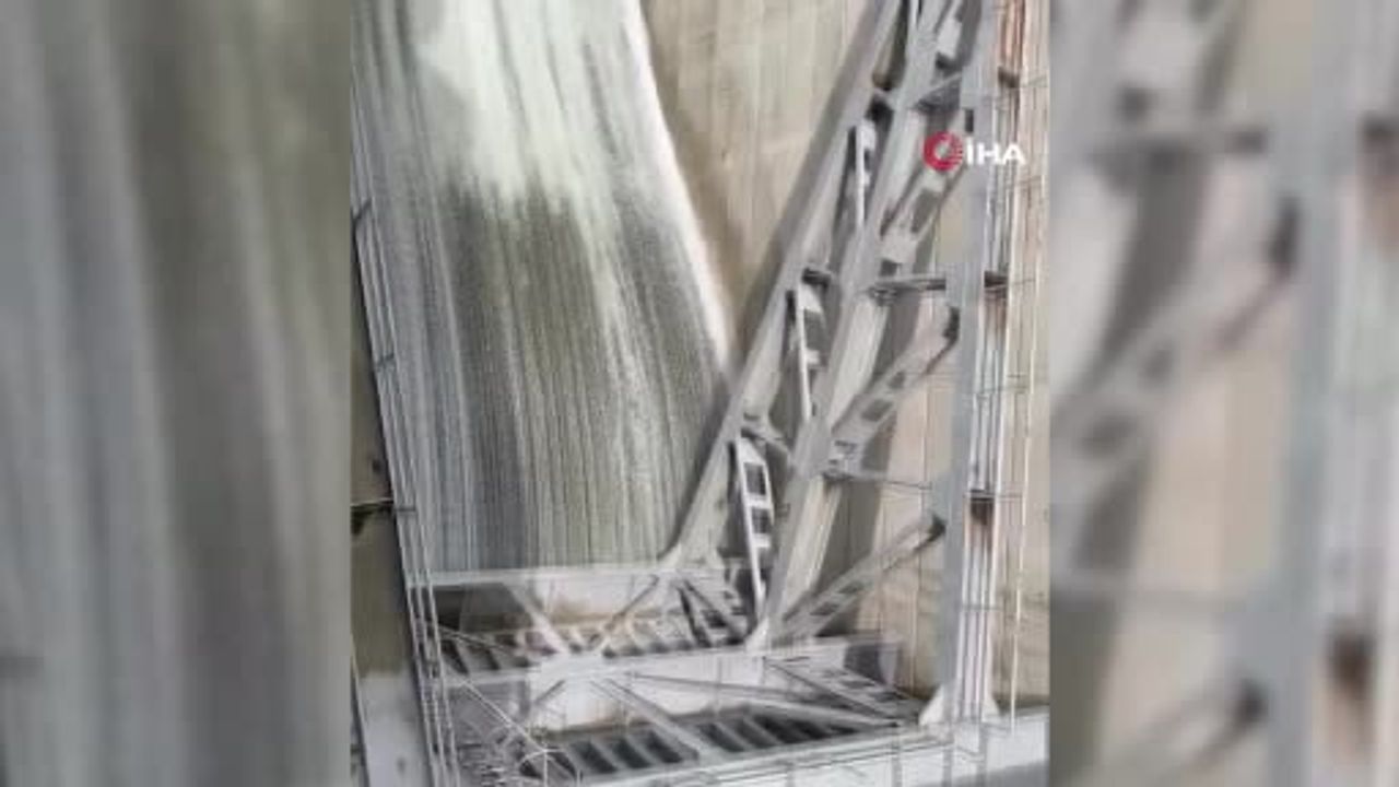 Köprübaşı Barajı yüzde 100 doluluğa ulaştı, DSİ kontrollü su tahliyesi başlattı