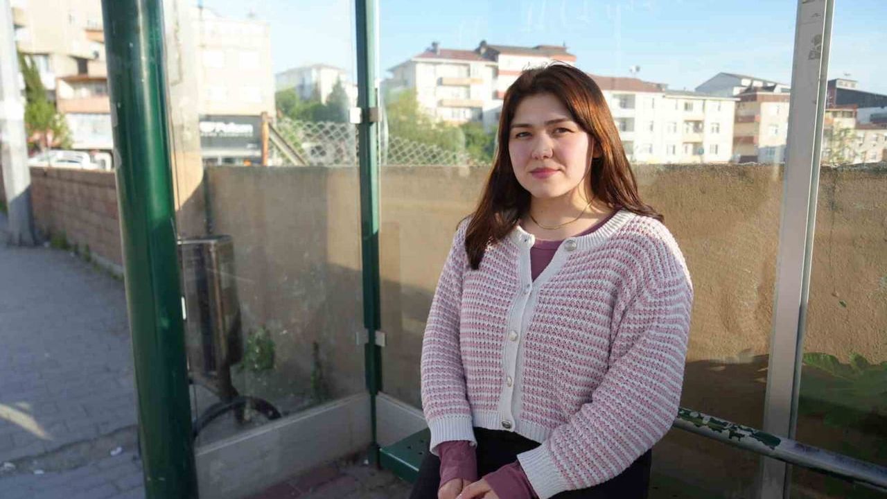 Körfez'de durakta taciz iddiası: Genç kadın görüntüledi, sanık adli kontrolle tahliye edildi