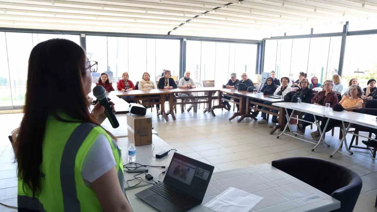 Körfezray Metro Hattı için vatandaşla istişare başladı: Kadınlara özel bilgilendirme toplantısı düzenlendi