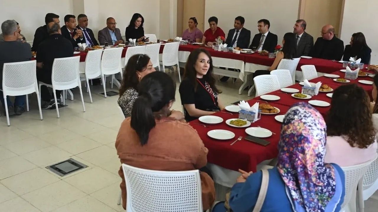 Köşk’te 'Minik Şefler Mutfakta' etkinliği: Meslek lisesi ve ilkokul öğrencileri birlikte üretim yaptı